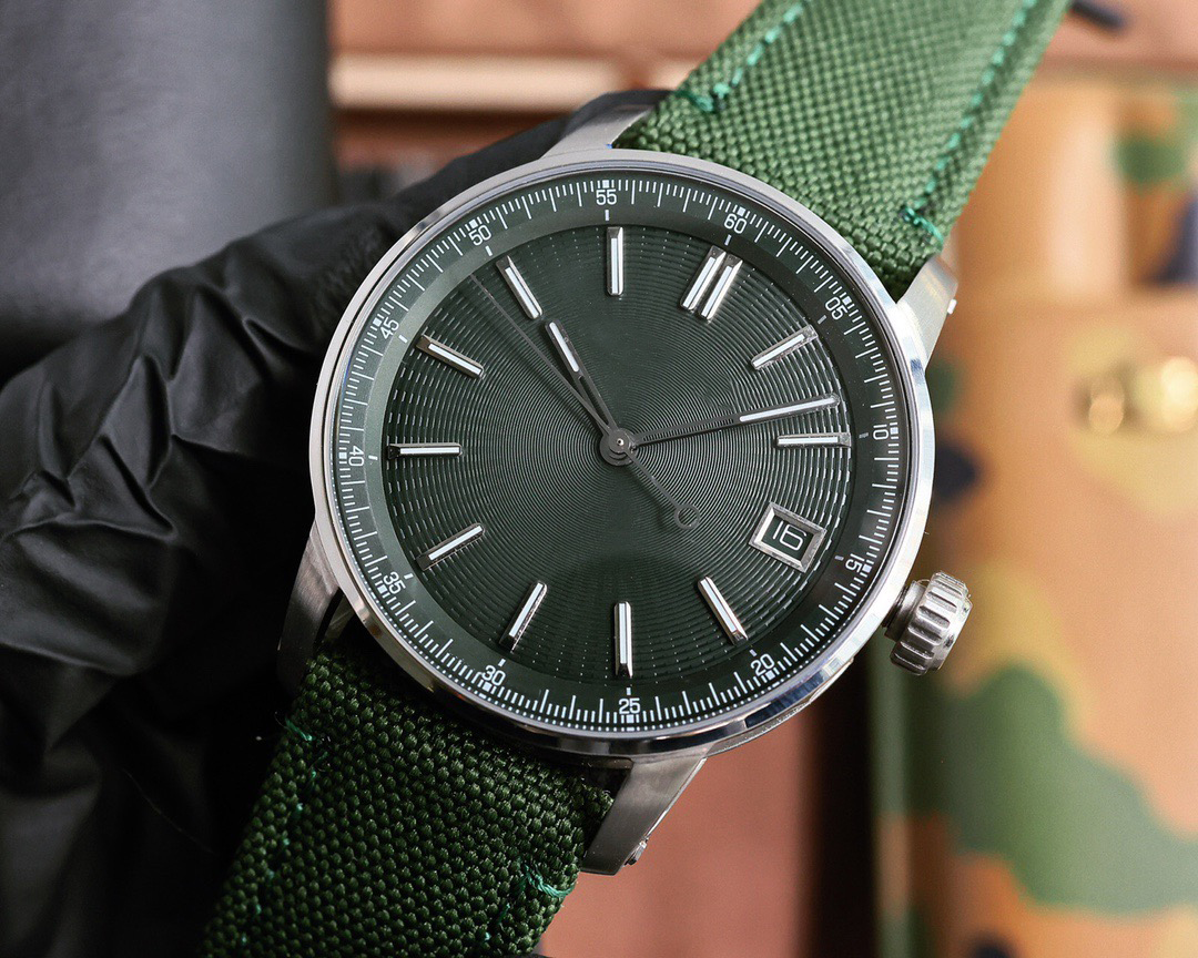 High end customized watch, 41m - Canvas Strap Watch recensione e prezzo