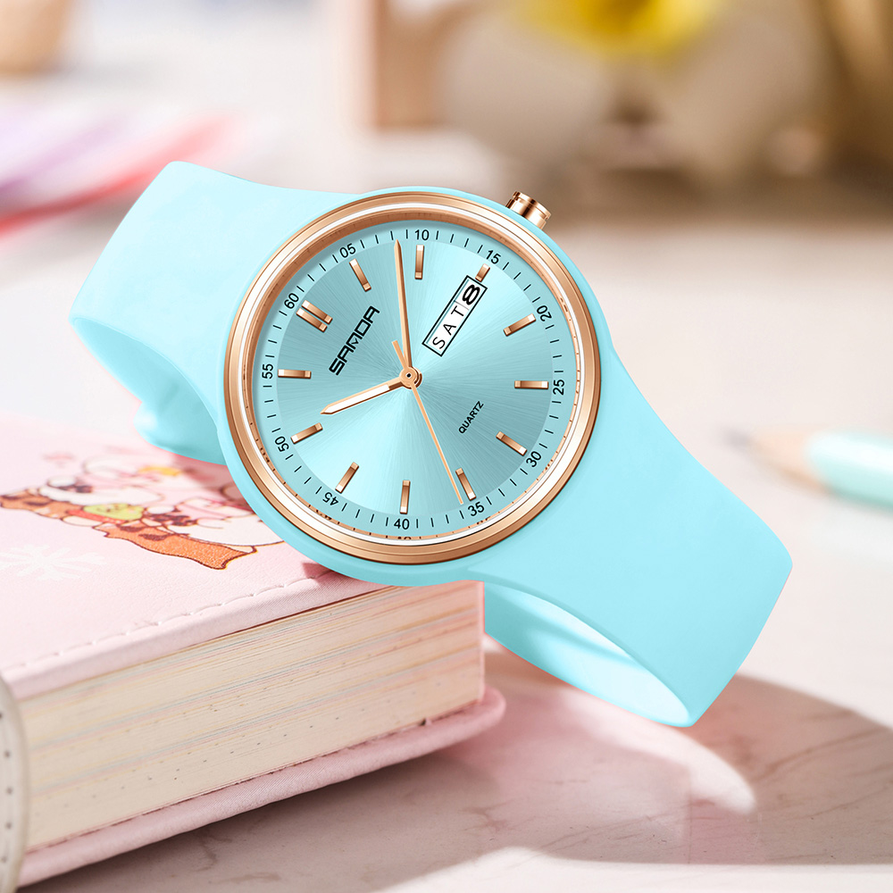 Fashion Calendar High Guality  - Silicone Band Women recensione e prezzo